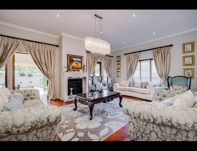 5 BEDROOM CLUSTER FOR SALE IN BEVERLEY